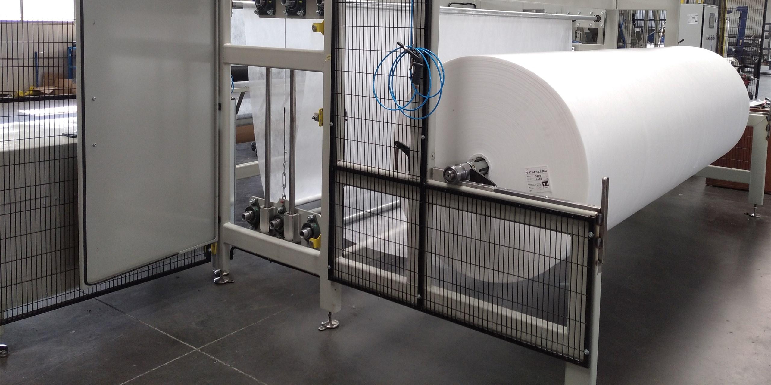 Wały rozprężne Trasco – jedyne takie rozwiązanie zastosowane w rozwijarce do tkanin